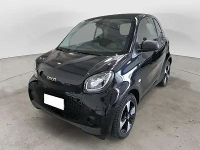 Usata Smart ForTwo Coupé Passion 60 kW (82 CV) 2022 Nero Utilitaria