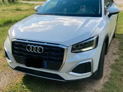 Usata Audi Q2 Advanced Plus 116 CV (85 kW) 2021 Bianco SUV