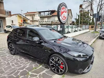 Usata BMW 118 M Sport 149 CV (109 kW) 2025 Nero Utilitaria