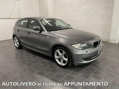 Usata BMW 118 143 CV (105 kW) 2011 Grigio Utilitaria