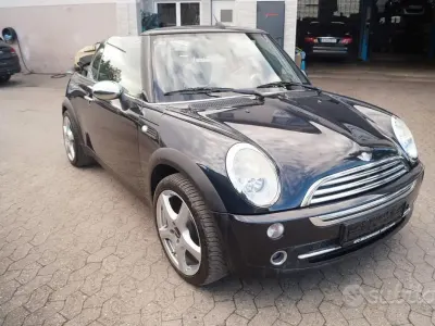 Usata Mini Cooper Cabriolet 116 CV (85 kW) 2007 Nero Cabrio