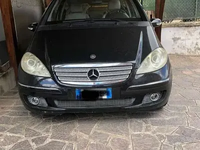 Käytetty Mercedes A200 Avantgarde 140 HP (102 kW) 2006 Coupe - kaksiovinen