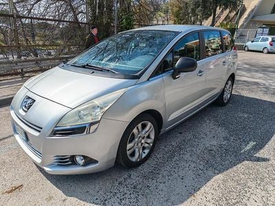 Usata Peugeot 5008 112 CV (82 kW) 2010 Argento Monovolume