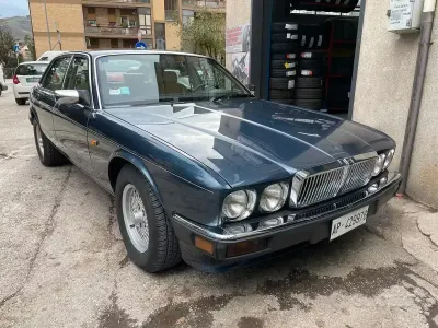Usata Jaguar XJ6 234 CV (172 kW) 1992 Blu Berlina