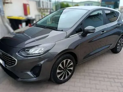 Begagnad Ford Fiesta Titanium 75 HK (55 kW) 2023 Grå Halvkombi