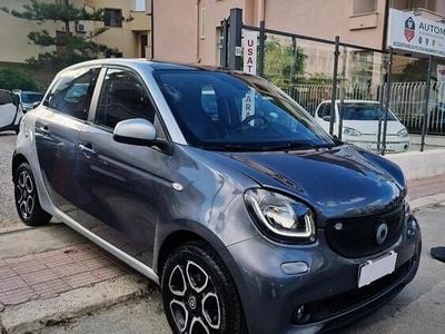 Usata Smart ForFour Prime 71 CV (52 kW) 2016 Grigio Utilitaria