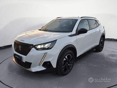 Usata Peugeot 2008 Allure 131 CV (96 kW) 2022 Bianco SUV