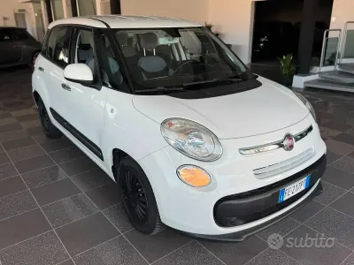 Usata Fiat 500L Living 95 CV (69 kW) 2016 Bianco Monovolume