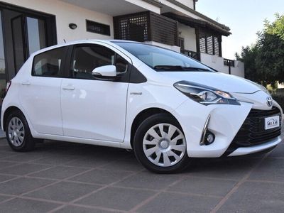 usata Toyota Yaris 1.5 Hybrid 5p. Business