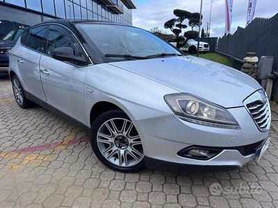 Usata Lancia Delta Platinum 120 CV (88 kW) 2012 Grigio Utilitaria