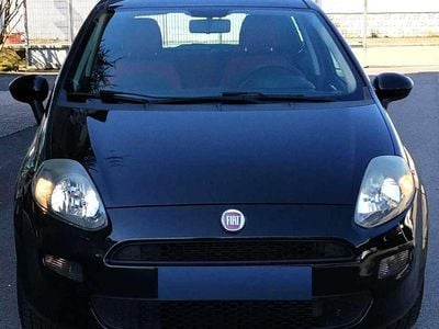 Usata Fiat Grande Punto 69 CV (50 kW) 2012 Nero Utilitaria