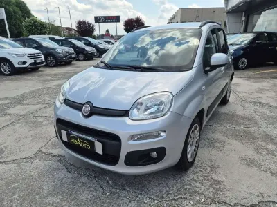 Usata Fiat Panda Lounge 69 CV (50 kW) 2014 Argento Utilitaria