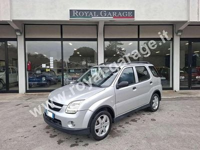 Usata Suzuki Ignis 99 CV (72 kW) 2004 Argento (z2s) Utilitaria