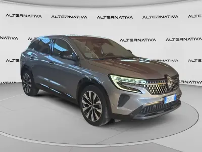 Usata Renault Clio Techno 131 CV (96 kW) 2023 Grigio Utilitaria