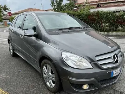 Begagnad Mercedes 180
