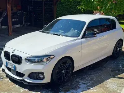 Usata BMW 118 Sport Line 150 CV (110 kW) 2019 Bianco Utilitaria