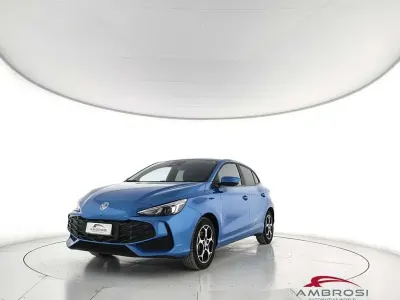 Usata MG MG3 Luxury 194 CV (142 kW) 2024 Blu Utilitaria