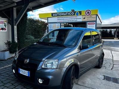 Usata Fiat Panda 100 CV (73 kW) 2006 Grigio Utilitaria