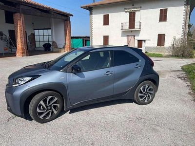 Usata Toyota Aygo X Trend 72 CV (52 kW) 2024 Grigio SUV
