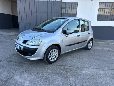 Usata Renault Modus 75 CV (55 kW) 2010 Grigio Monovolume
