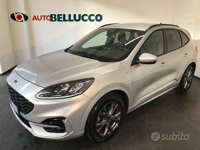 Usata Ford Kuga ST-Line 120 CV (88 kW) 2020 Argento SUV