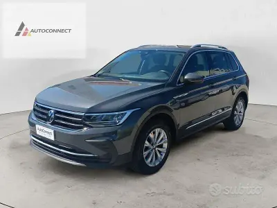 Usata VW Tiguan Life 150 CV (110 kW) 2022 Grigio SUV