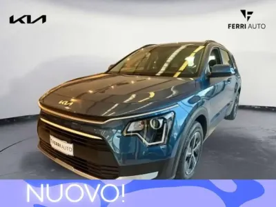 Usata Kia Niro 141 CV (103 kW) 2024 Grigio SUV