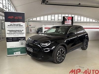Usata Fiat 600 La Prima 101 CV (74 kW) 2025 Nero SUV