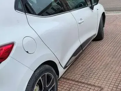 Usata Renault Clio IV 75 CV (55 kW) 2016 Bianco Berlina