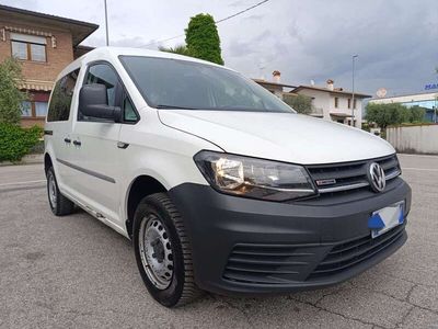 Usata VW Caddy 122 CV (89 kW) 2018 Bianco Monovolume