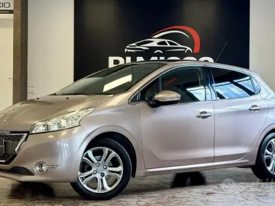 Usata Peugeot 208 Allure 68 CV (50 kW) 2013 Viola Utilitaria