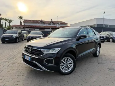 Usata VW T-Roc Style 116 CV (85 kW) 2023 Nero SUV