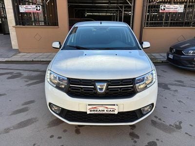 Bianco Usata 2017 Dacia Sandero Lauréate Berlina | 5990 € (Buon prezzo)