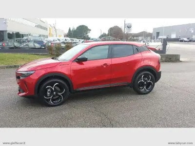 Nuova Alfa Romeo GT Junior Edizione Speciale 136 CV (100 kW) 2025 Rosso SUV