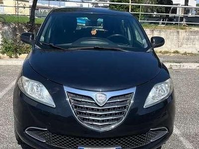 Usata Lancia Ypsilon Gold 69 CV (50 kW) 2012 Nero Utilitaria