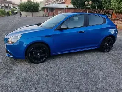 Usata Alfa Romeo Giulietta 120 CV (88 kW) 2019 Bluazzurro Utilitaria