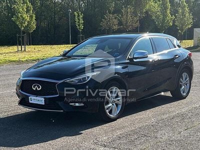 Infiniti Q30