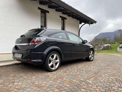 Opel Astra GTC