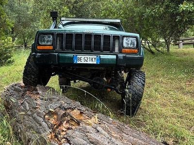 Usata Jeep Cherokee 116 CV (85 kW) 1999 SUV