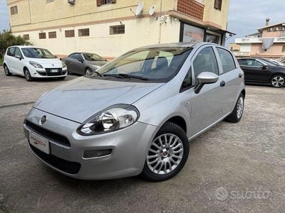 Usata Fiat Punto Street 69 CV (50 kW) 2016 Grigio Utilitaria