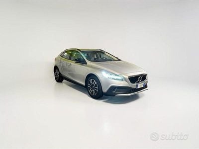 Usata Volvo V40 CC Business Edition 120 CV (88 kW) 2019 Arg.m Station wagon