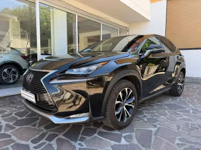 Usata Lexus NX300h Sport Line 155 CV (114 kW) 2015 Nero SUV