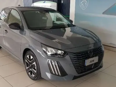 Usata Peugeot 208 Allure 101 CV (74 kW) 2025 Grigio Utilitaria