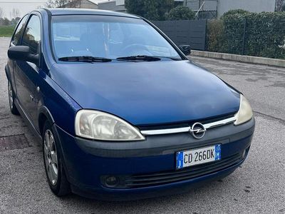 Usata Opel Astra 2001 Blu Berlina