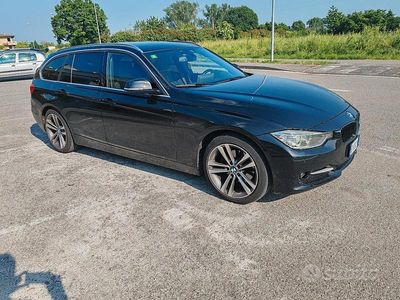 Usata BMW 320 Sport Line 2012 Nero Station wagon