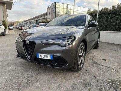 Usata Alfa Romeo Stelvio Ti 210 CV (154 kW) 2023 Grigio scuro SUV