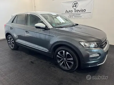 Usado VW T-Roc Style 116 CV (85 kW) 2019 Gris SUV