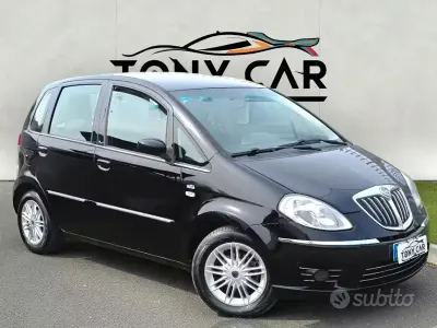 Gebraucht Lancia Musa 95 PS (69 kW) 2008 Schwarz Van / Kleinbus