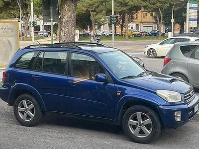 Usata Toyota RAV4 150 CV (110 kW) 2003 Blu SUV