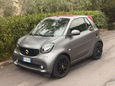 Usata Smart ForTwo Cabrio Passion 90 CV (66 kW) 2018 Grigio Cabrio